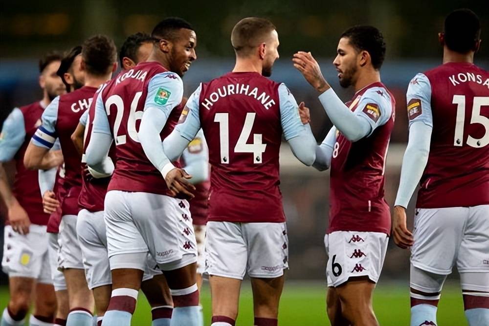 稳定表现！米切尔17中9轰28分8助攻（发挥稳健！米切尔17投9中砍下28分8助攻）