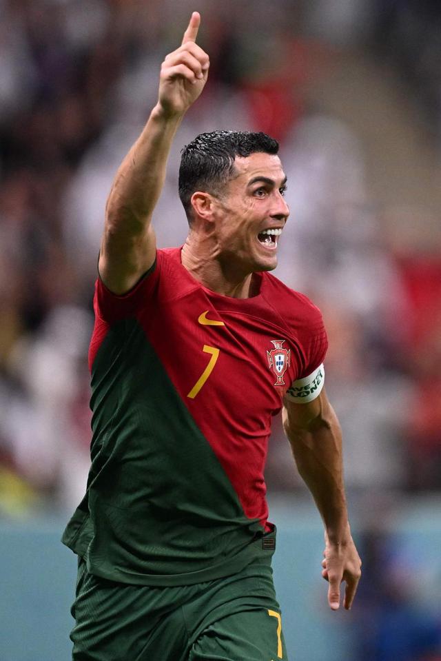 霍伊伦本赛季意甲10场4球，与上赛季联赛进球数持平（霍伊伦本季意甲10场轰4球，已追平上赛季联赛进球数）