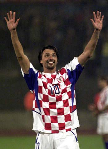 拜仁3-1惨败阿森纳，五档次差距彻底暴露，豪门实力天壤之别！（阿森纳3-1痛击拜仁，五档差距尽显，豪门实力鸿沟清晰可见！）