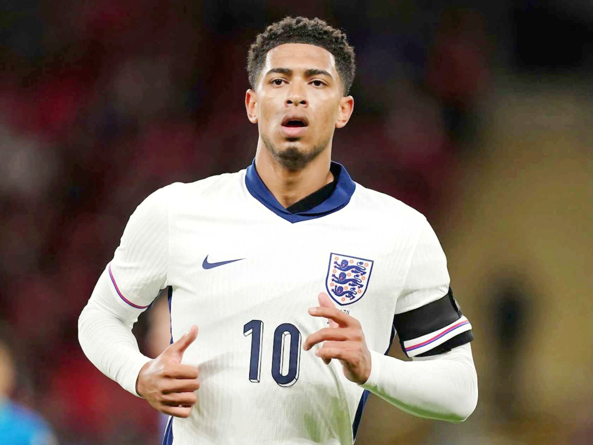 林德布拉德代表小红牛参加阿布扎比测试，明年进军F1（林德布拉德将代表小红牛出战阿布扎比测试，明年正式登陆F1）