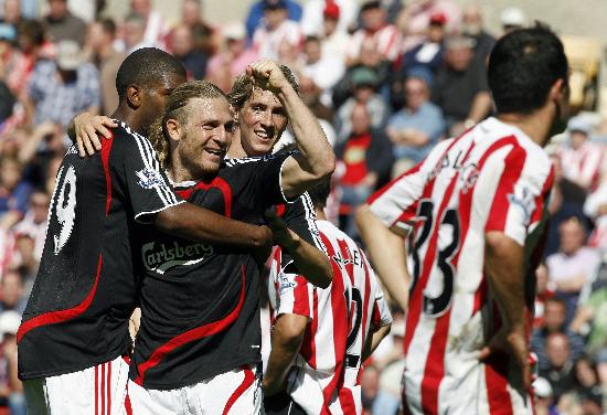 曝曼联愿1亿签安德森，不惜代价与曼城抢人！拉爵力挺阿莫林加速重建（传曼联愿砸1亿签安德森，誓与曼城抢人；拉爵力挺阿莫林推动重建提速）