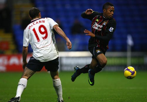 喀麦隆无缘美加墨，姆伯莫、奥纳纳、巴莱巴及恩加德乌无缘世界杯（喀麦隆无缘美加墨世界杯，姆伯莫、奥纳纳、巴莱巴与恩加德乌缺席）