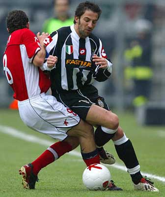 图片报：多特蒙德连伤两主力后卫，预计面临数周缺阵