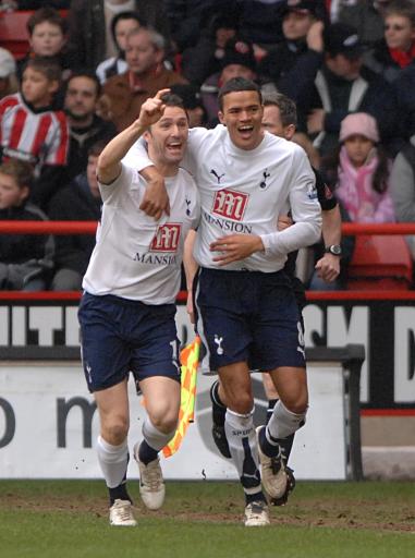 皮萨罗：罗马首要目标是欧冠资格，但再买几个人他们能争冠（皮萨罗：罗马当务之急是锁定欧冠席位，再补强几人就能冲冠）