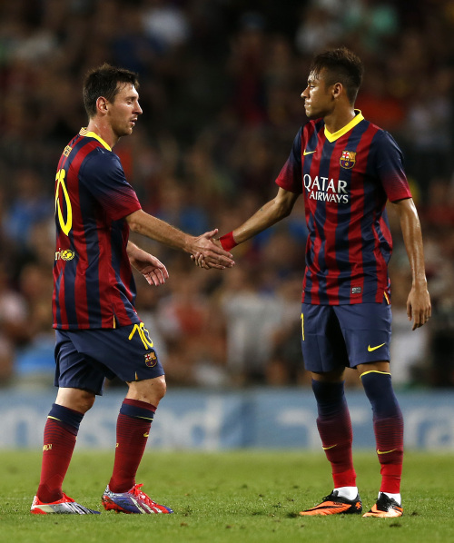 李金羽：中国足球前一段已经掉冰窟窿里了，目前处于恢复期