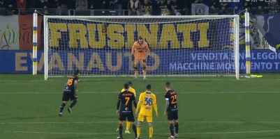 米体：莱奥两个儿子将观看米兰德比，这是他们第一次现场观赛