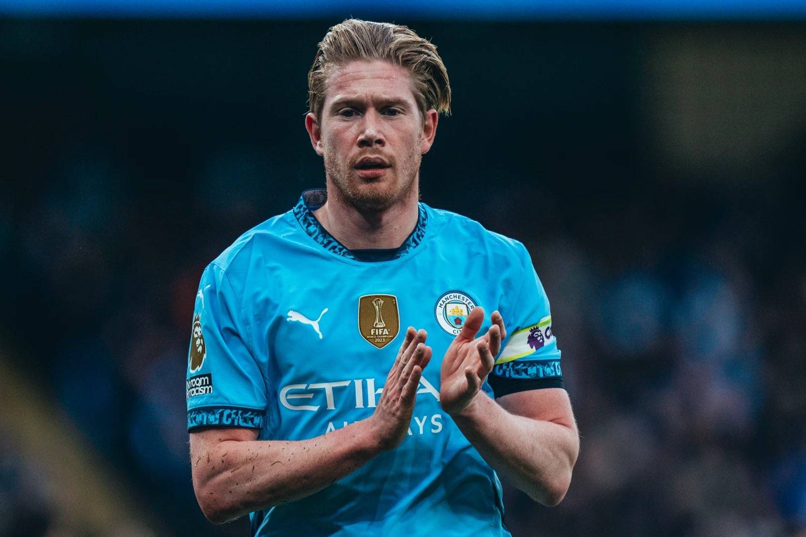 队报：受好友阿什拉夫邀请，姆巴佩明日将观战摩洛哥vs马里（队报：应好友阿什拉夫之邀，姆巴佩将于明日现场观战摩洛哥对马里）