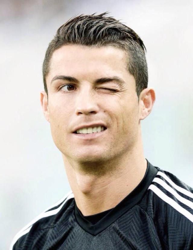 迪马：弗拉霍维奇已经伤愈并随队训练，以备战都灵德比（迪马：弗拉霍维奇伤愈复出，随队合练备战都灵德比）