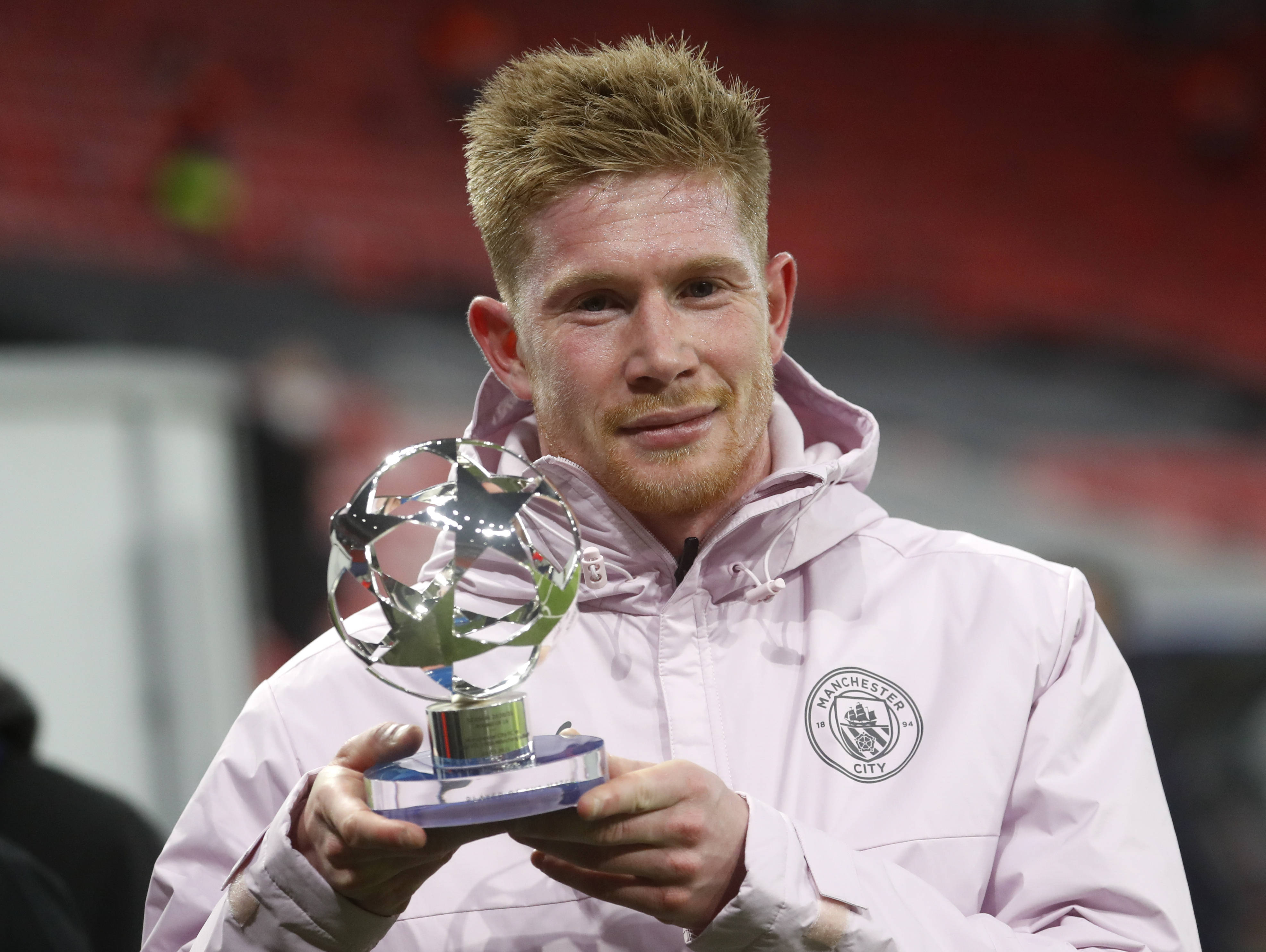 巴萨拖欠拜仁2000万莱万转会费？德雷森：已经付清了（德雷森回应巴萨欠款传闻：莱万转会费2000万已结清）