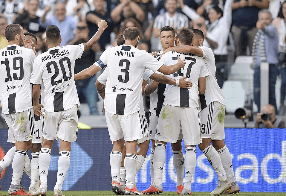 英超第15轮：B费2射1传姆伯莫芒特破门 曼联4-1狼队