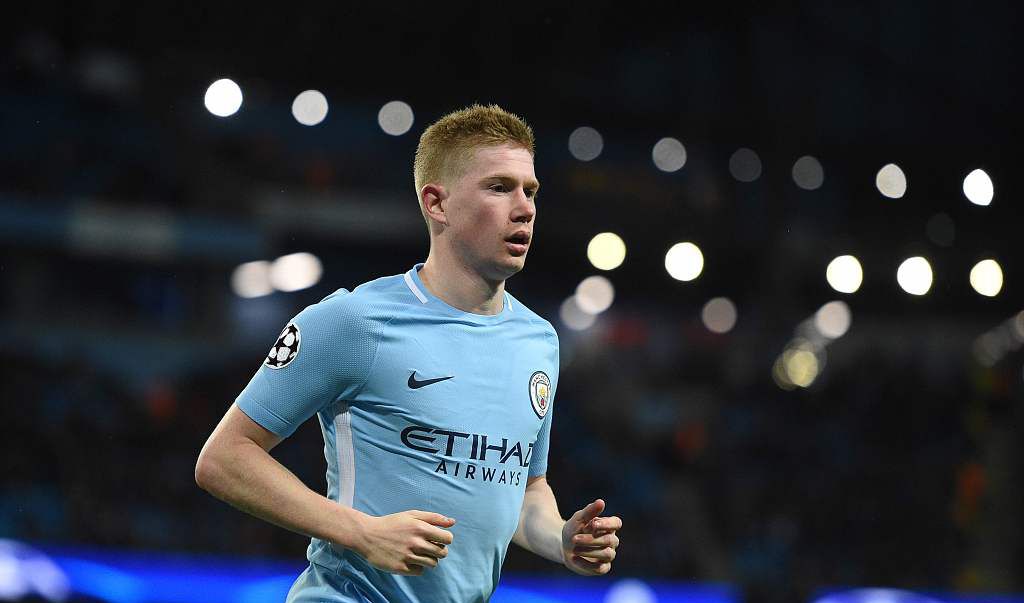 19岁192天，韦德拉奥果成为近71年德国队首秀破门最年轻球员