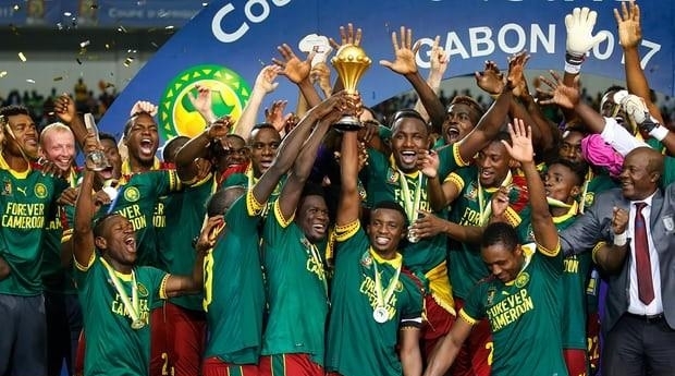 76人更新战湖人伤病报告：恩比德&乔治均为出战成疑（76人对湖人伤情更新：恩比德、乔治皆出战成疑）