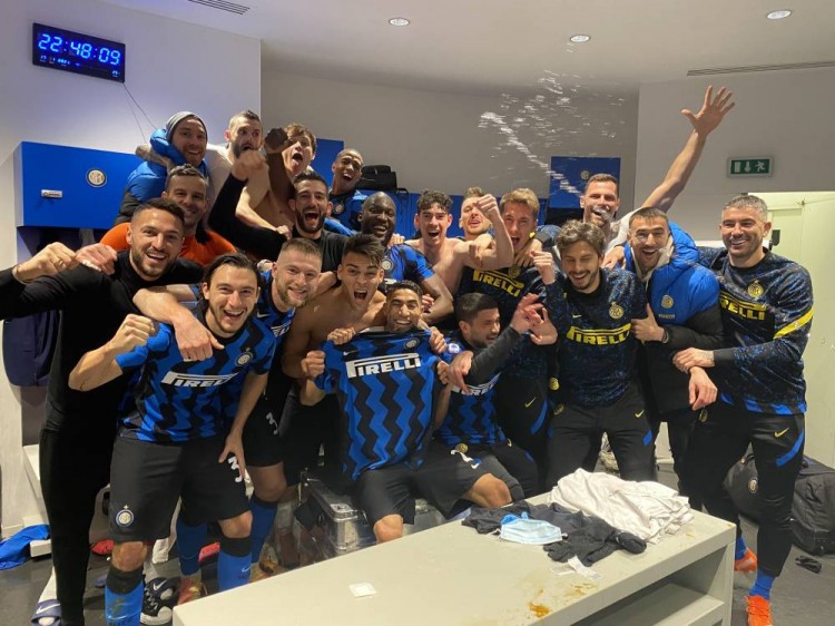 韩媒：孙兴慜前女友涉嫌多次对其敲诈，检方希望判她5年（韩媒：孙兴慜前女友被指多次勒索，检方拟求刑5年）